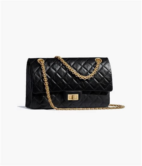 chanel 19 prezzo borsa|Borse Chanel: i prezzi e 6 modelli iconici .